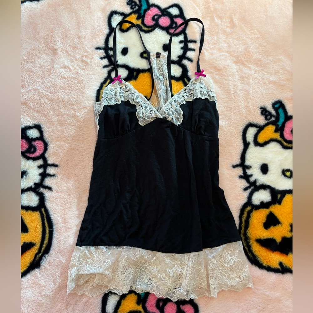 Y2K Black and White Lace Trim Cami